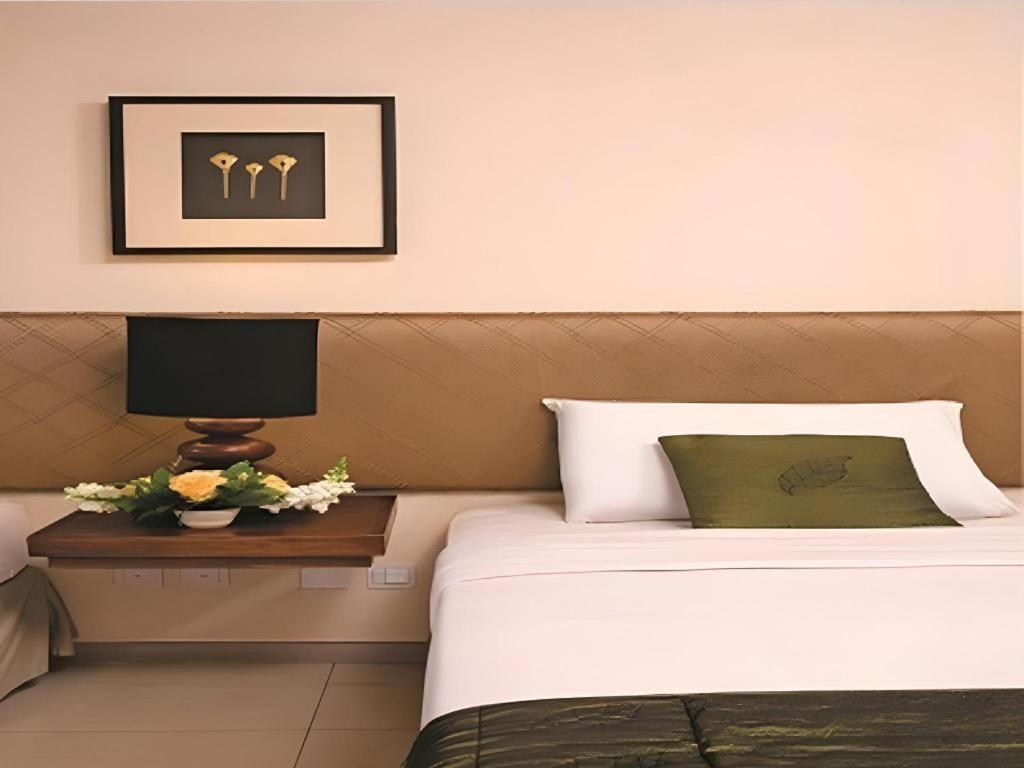 Hotel Le Beringin à Salatiga Extérieur photo